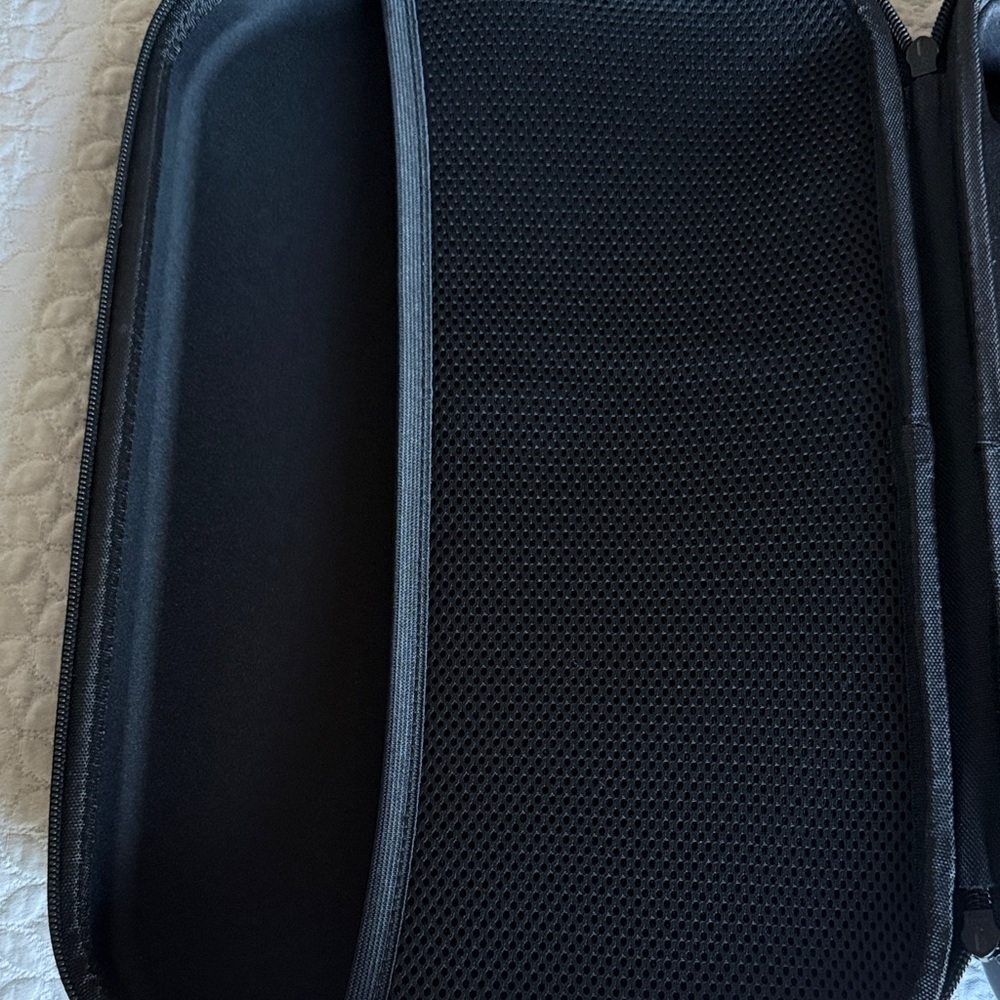 Hypervolt Hard Shell Carry Case - Black - Picture 3 of 5
